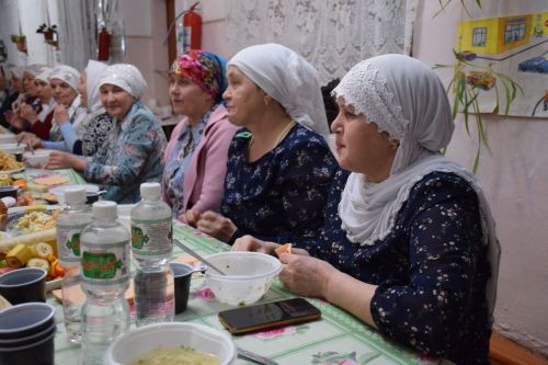 Минталип Минеханов провел традиционный коллективный ифтар для жителей родного села
