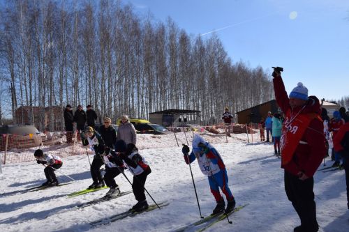 В Нурлате прошли лыжные соревнования памяти ветерана спорта Петра Казакова (+ фоторепортаж)