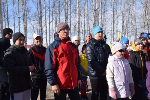 В Нурлате прошли лыжные соревнования памяти ветерана спорта Петра Казакова (+ фоторепортаж)