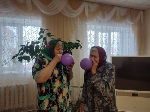 «А ну-ка, бабушки!»: праздник талантов и мудрости в Нурлатском доме-интернате