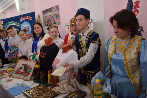 Нурлат стал площадкой зонального конкурса «Секреты дружного класса» (+ фоторепортаж)