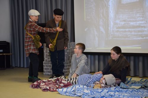В Нурлате прошел районный конкурс театральных коллективов «Театр и дети»