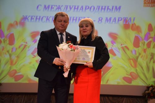 В Нурлате состоялся праздничный концерт в честь Международного женского дня