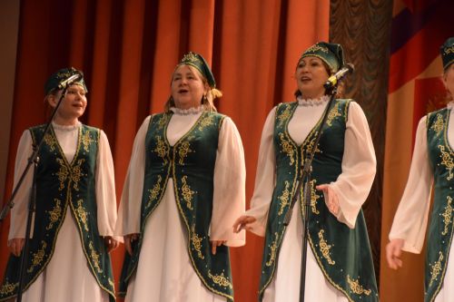 В Нурлате состоялся праздничный концерт в честь Международного женского дня