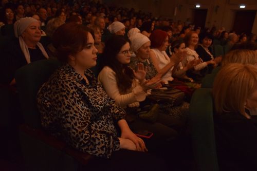 В Нурлате состоялся праздничный концерт в честь Международного женского дня