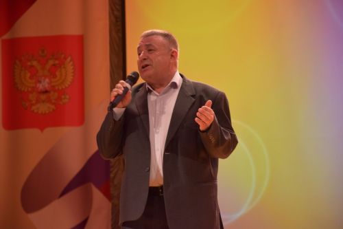 В Нурлате состоялся праздничный концерт в честь Международного женского дня