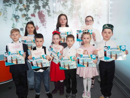 В «Нурлат-информе» наградили победителей конкурса «Неповторимая мелодия»