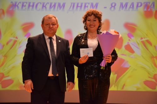 В Нурлате состоялся праздничный концерт в честь Международного женского дня