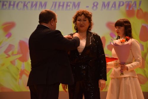 В Нурлате состоялся праздничный концерт в честь Международного женского дня