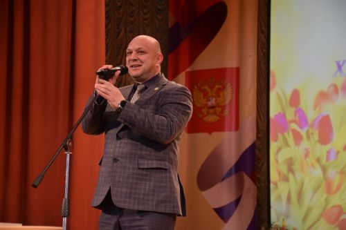 В Нурлате состоялся праздничный концерт в честь Международного женского дня