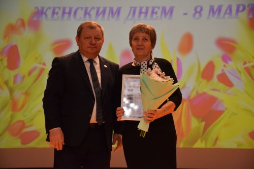 В Нурлате состоялся праздничный концерт в честь Международного женского дня