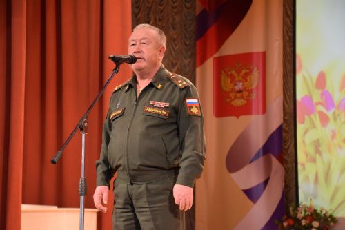 В Нурлате состоялся праздничный концерт в честь Международного женского дня