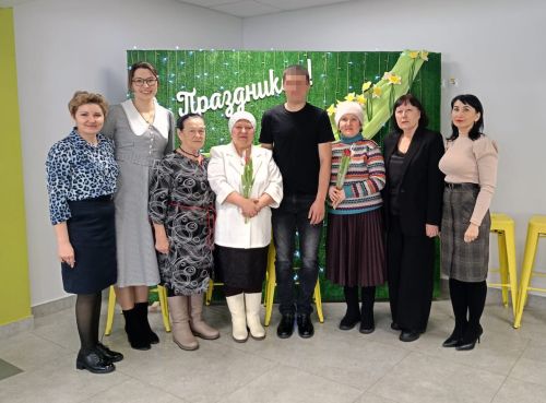 В Нурлате состоялась трогательная встреча матерей с участником СВО