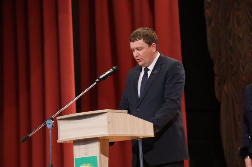 Нурлат стал площадкой для фестиваля студенческих хоров