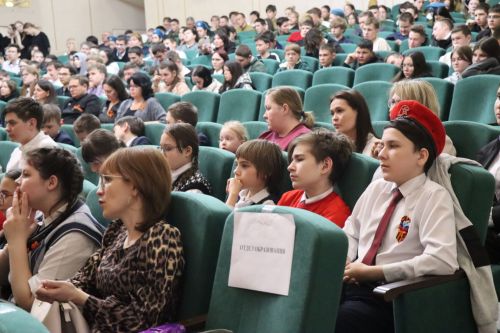 Нурлат стал площадкой для фестиваля студенческих хоров