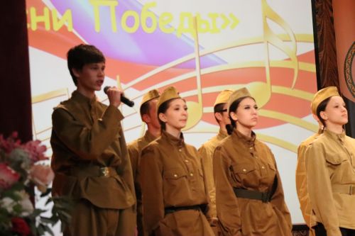 Нурлат стал площадкой для фестиваля студенческих хоров