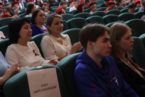 Нурлат стал площадкой для фестиваля студенческих хоров