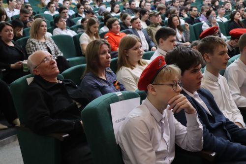 Нурлат стал площадкой для фестиваля студенческих хоров