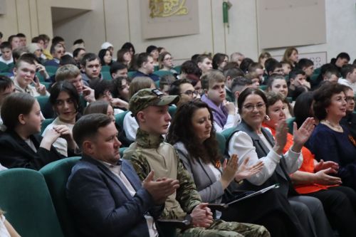 Нурлат стал площадкой для фестиваля студенческих хоров
