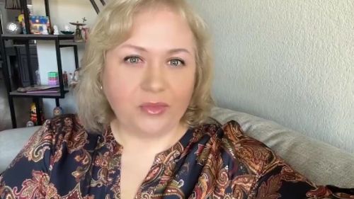 Экс-телеведущая Нурлат ТВ Оксана Миронова передает привет из Техаса