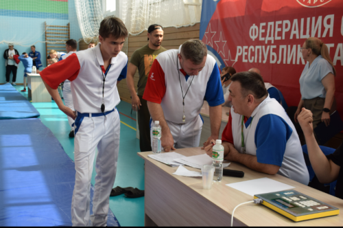 В Нурлате прошли республиканские соревнования по самбо