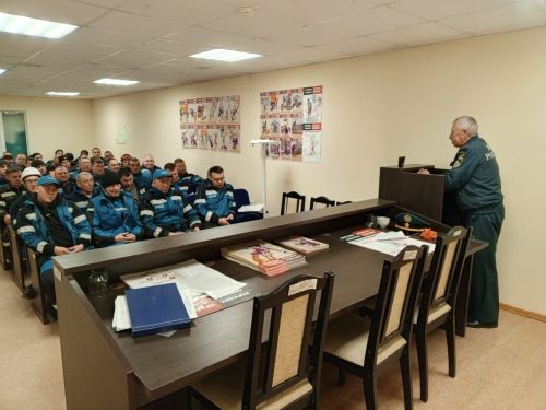 Пожарные службы Нурлата провели обучение по технике безопасности для сотрудников компании «ТН-Сервис»