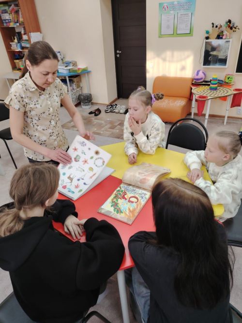 Дети Нурлата создали коллажи к 80-летию Великой Победы