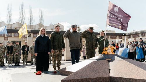 «Вахта памяти – 2025» стартовала в Казани у Вечного огня