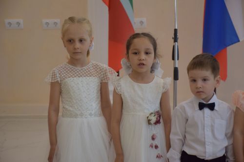В Международный день семьи в Нурлате чествовали юбиляров супружеской жизни