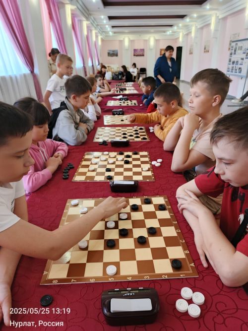 В Нурлате прошли районные турниры по шахматам и шашкам среди детей