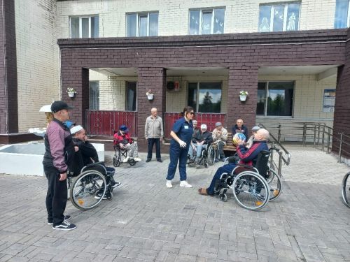 Подвижные игры на свежем воздухе для подопечных Нурлатского дома-интерната