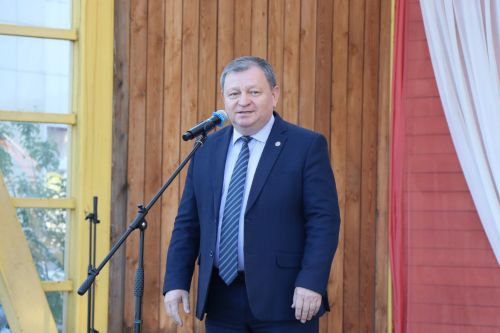 День российского предпринимательства в Нурлате отметили большим праздничным концертом