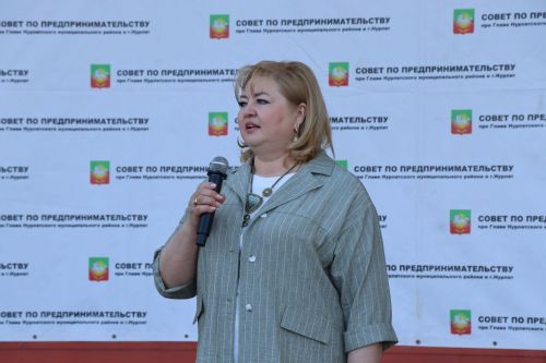 День российского предпринимательства в Нурлате отметили большим праздничным концертом