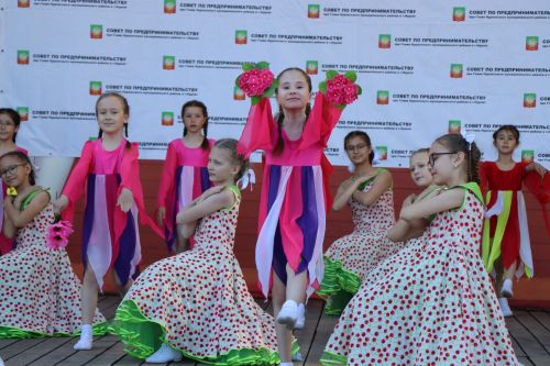 День российского предпринимательства в Нурлате отметили большим праздничным концертом
