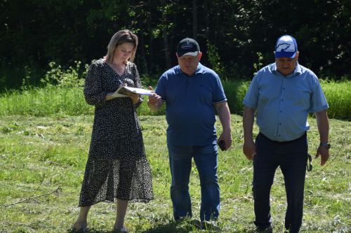 Глава Нурлатского района ознакомился с подготовкой детского лагеря «Заречный» к летнему сезону