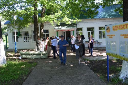 Глава Нурлатского района ознакомился с подготовкой детского лагеря «Заречный» к летнему сезону