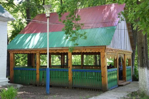 Глава Нурлатского района ознакомился с подготовкой детского лагеря «Заречный» к летнему сезону