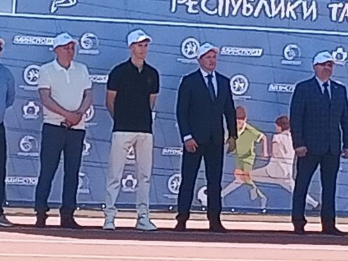 Юные футболисты Нурлата завершили сезон в Школьной лиге Республики