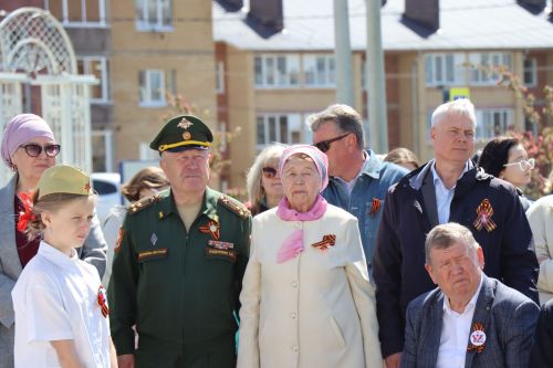 В Нурлате торжественно открыли Аллею Победы в честь героев-железнодорожников