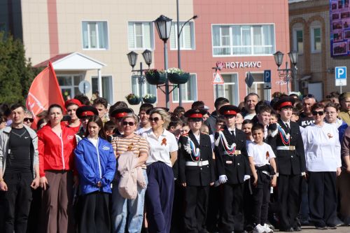 В Нурлате установили «Рекорд Победы»: участники отжались 29 220 раз в честь мирных дней