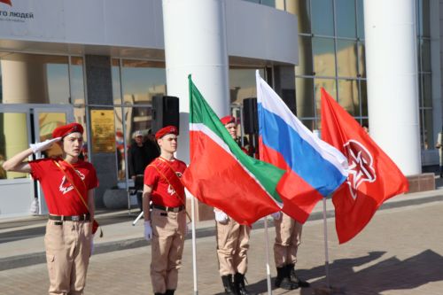 В Нурлате установили «Рекорд Победы»: участники отжались 29 220 раз в честь мирных дней