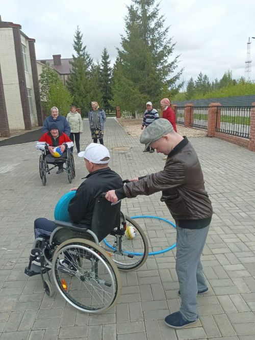 «Весёлое колесо»: активный досуг для пожилых людей в Нурлатском районе