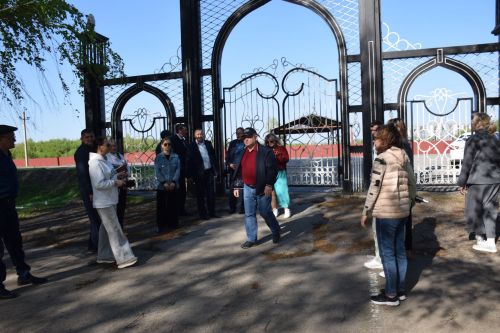 Дамир Ишкинеев рабочее совещание по проведению Сабантуя провел на майдане