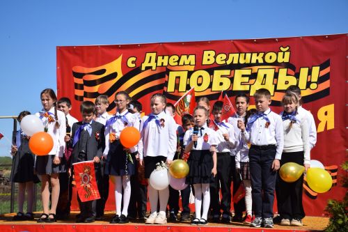 Самый юный участник пробега «Караульная Гора-Нурлат» Артем Жирнов посвятил свой забег подвигам прадедов