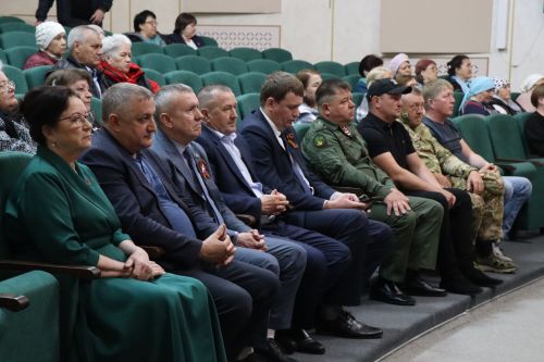 В Нурлате состоялся благотворительный фестиваль «Связь поколений» (+фоторепортаж)
