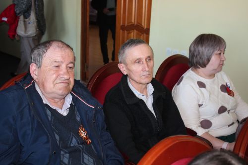Для юных нурлатцев прошел Урок патриотизма от представителей «Клуба воинской славы»