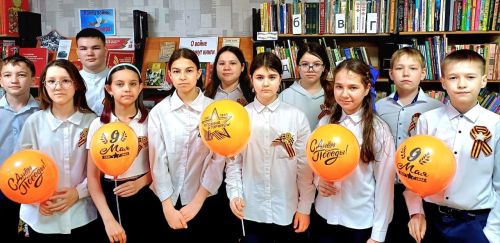 Броши к 9 Мая своими руками изготовили в городском филиале №1 центральной библиотеки