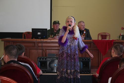 Для юных нурлатцев прошел Урок патриотизма от представителей «Клуба воинской славы»