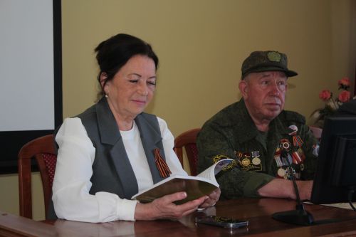 Для юных нурлатцев прошел Урок патриотизма от представителей «Клуба воинской славы»