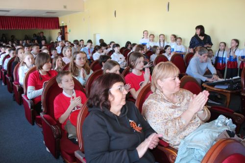 Для юных нурлатцев прошел Урок патриотизма от представителей «Клуба воинской славы»